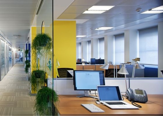 google office in milan töökoht