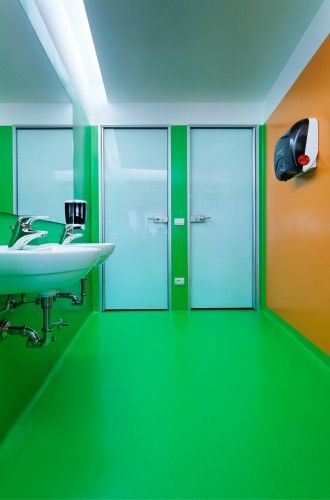 google office in milan tualet